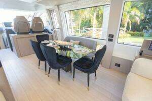 2021 Azimut Fly thumbnail 26