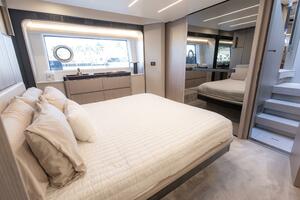 Rho Boat 72ft Azimut Yacht For Sale
