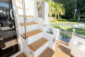 Rho Boat 72ft Azimut Yacht For Sale