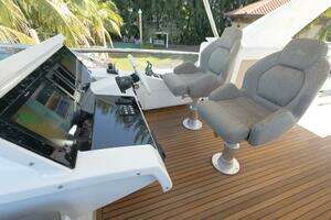 2021 Azimut Fly thumbnail 57