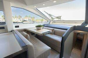 2021 Azimut Fly thumbnail 23