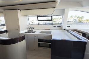 Rho Boat 72ft Azimut Yacht For Sale