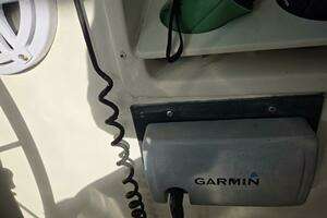 1998 Tiara Yachts Coronet thumbnail 31