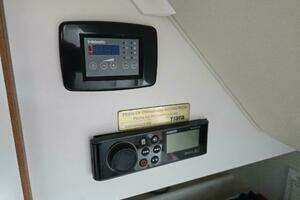 1998 Tiara Yachts Coronet thumbnail 23