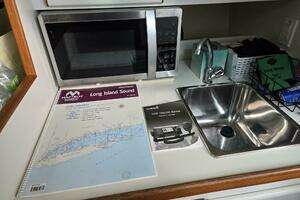 1998 Tiara Yachts Coronet thumbnail 16