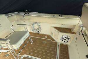 1998 Tiara Yachts Coronet thumbnail 5