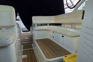 1998 Tiara Yachts Coronet thumbnail 9