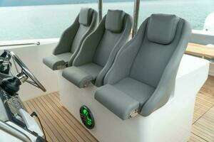 2025 Fishing Raptor 390 Solarium thumbnail 5
