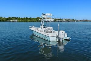 24ft Robalo Yacht For Sale