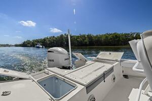 24ft Robalo Yacht For Sale