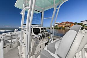 24ft Robalo Yacht For Sale