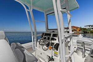 24ft Robalo Yacht For Sale