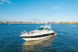 2013 Cruisers Yachts 540 Motor Yacht
