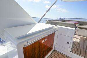2017 Azimut 66 Flybridge thumbnail 54