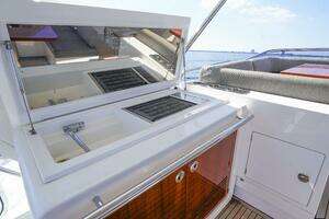 2017 Azimut 66 Flybridge thumbnail 55