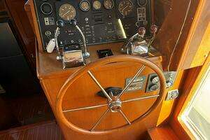 1990 Offshore Yachts 48 Yachtfisher thumbnail 6