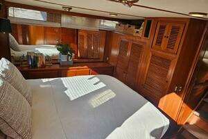 1990 Offshore Yachts 48 Yachtfisher thumbnail 10
