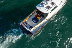 2007 Hinckley Hinckley Picnic Boat 36 EP thumbnail 5