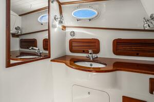 YAHTZEE 36ft Hinckley Yacht For Sale