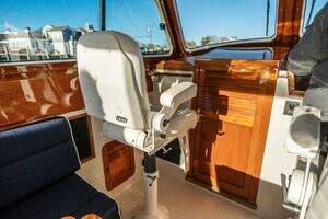 2007 Hinckley Hinckley Picnic Boat 36 EP thumbnail 13