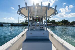 27ft AmeraCat Yacht For Sale