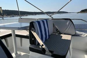 Sweet  amp  Salty 37ft Jeanneau Yacht For Sale