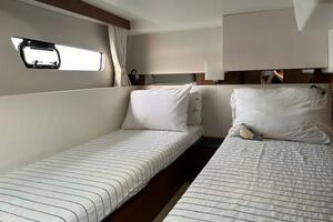 Sweet  amp  Salty 37ft Jeanneau Yacht For Sale