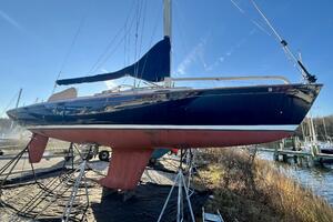 33ft Alerion Yacht For Sale