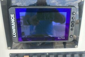 2014 Sea Hunt 27 Gamefish Forward Seating thumbnail 31