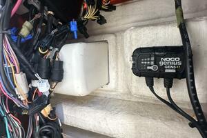 27ft Sea Hunt Yacht For Sale