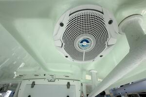 2014 Sea Hunt 27 Gamefish Forward Seating thumbnail 61