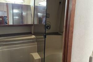 Amazed 42ft Cruisers Yacht For Sale