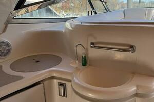 Amazed 42ft Cruisers Yacht For Sale