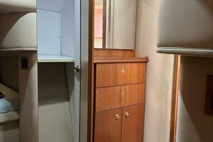 Amazed 42ft Cruisers Yacht For Sale