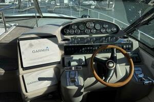 Amazed 42ft Cruisers Yacht For Sale