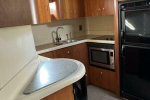 Amazed 42ft Cruisers Yacht For Sale