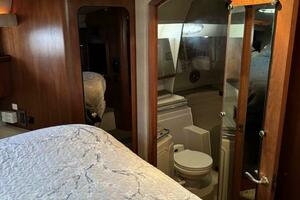 Amazed 42ft Cruisers Yacht For Sale