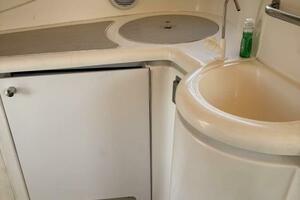 Amazed 42ft Cruisers Yacht For Sale