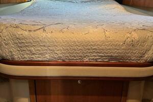 Amazed 42ft Cruisers Yacht For Sale