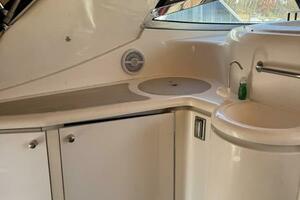 Amazed 42ft Cruisers Yacht For Sale