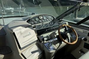 Amazed 42ft Cruisers Yacht For Sale