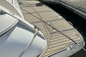 Amazed 42ft Cruisers Yacht For Sale