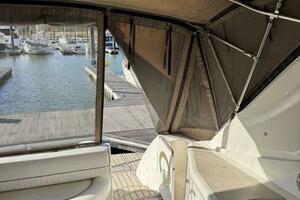 Amazed 42ft Cruisers Yacht For Sale