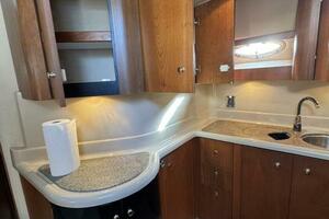 Amazed 42ft Cruisers Yacht For Sale