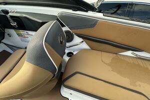 21ft Scarab Yacht For Sale