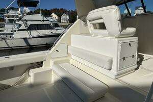 1993 Tiara Yachts 4300 Convertible thumbnail 13