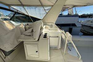 1993 Tiara Yachts 4300 Convertible thumbnail 24