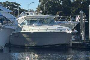 1993 Tiara Yachts 4300 Convertible thumbnail 1