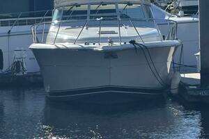 1993 Tiara Yachts 4300 Convertible thumbnail 2
