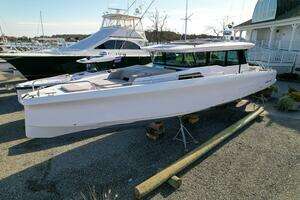 2024 Axopar 45 XC Cross Cabin thumbnail 3